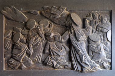 Pentecost, kutsal ruh, giriş kapısı Katedrali varsayım Varaždin, Hırvatistan detayını kökenli 