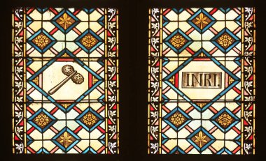Vitray sahneleri ile Zagreb Katedrali İsa tutku Meryem Varsayım için adanmış.