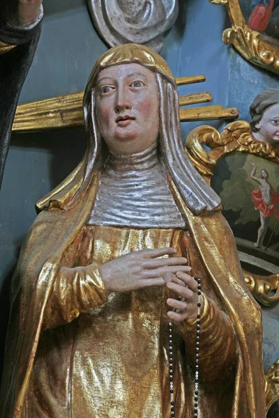 Die Statue Der Heiligen Klara Auf Dem Altar Der Barockkirche — Stockfoto
