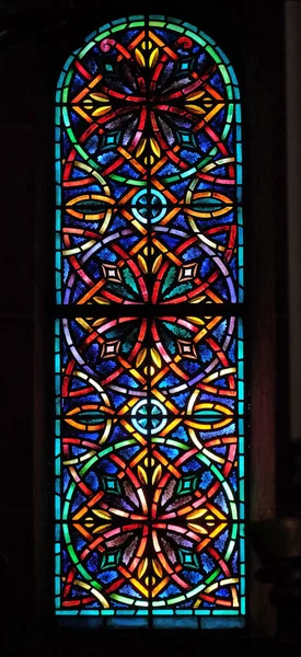 フレディアーノ大聖堂イタリア トスカーナ ルッカでのステンド グラスの窓 — ストック写真