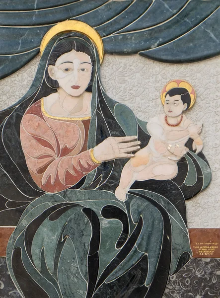 Virgem Maria Com Menino Jesus Fachada Casa Lucca Toscana Itália — Fotografia de Stock