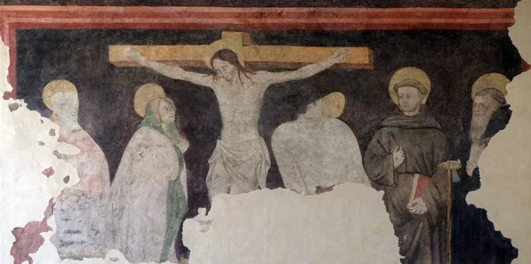 十字架 意大利曼图亚圣弗朗西斯教堂的旧壁画 — 图库照片