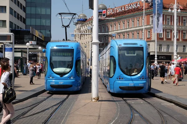 Vlts Azuis Praça Ban Jelacic Zagreb Croácia Julho 2016 — Fotografia de Stock