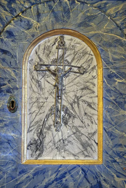 Cruz Porta Tabernáculo Altar Igreja Santa Bárbara Velika Mlaka Croácia — Fotografia de Stock