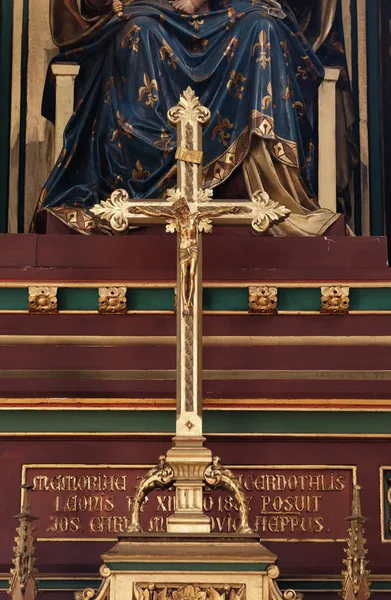 Cruz Sobre Altar Virgen María Catedral Zagreb Dedicada Asunción María — Foto de Stock