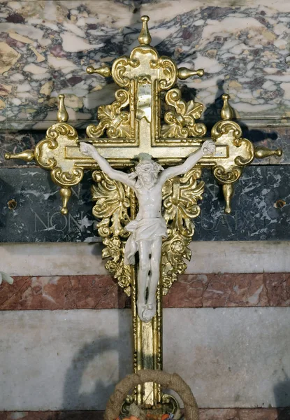 Croix Sur Autel Notre Dame Cathédrale Zagreb Dédiée Assomption Marie — Photo