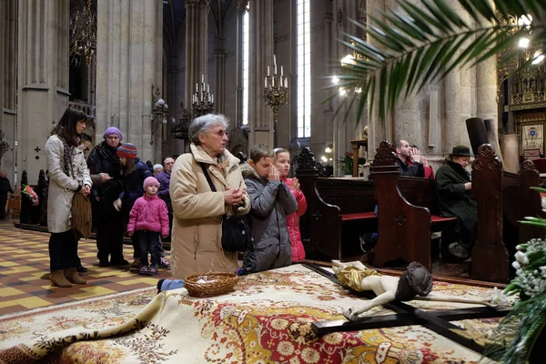 Crucifix Voor Gods Graf Werd Tentoongesteld Heilige Zaterdag Voorbereid Voor — Stockfoto