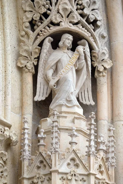 Statue Angel Portal Zagreb Cathedral Dedicated Assumption Mary — Stock Photo, Image
