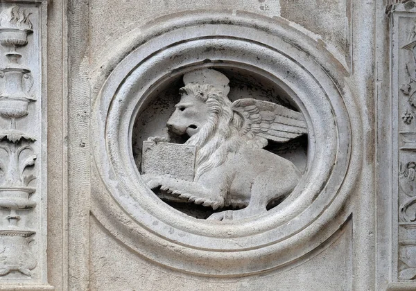 Symbol Saint Mark Evangelist Marble Pulpit Jacopo Paolo Ferrara Dated — Stock Photo, Image