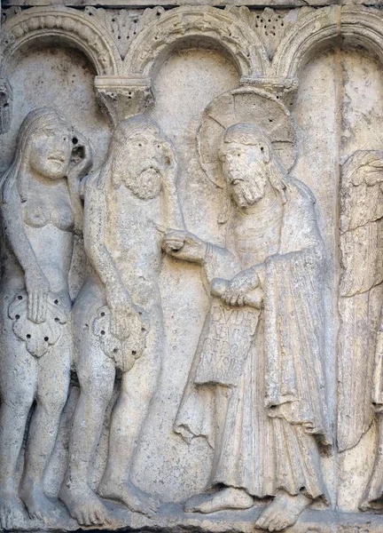 Die Zurechtweisung Von Adam Und Eve Relief Von Wiligelmo Kathedrale — Stockfoto