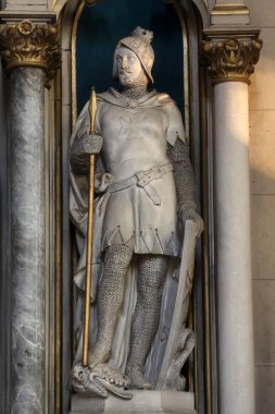 Aziz George, Aziz Peter ve Paul Mary varsayım adanmış Zagreb Katedrali altar