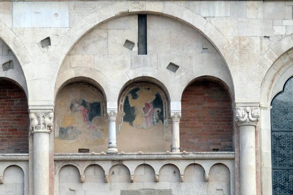 Detail Der Kathedrale Von Modena Die Der Aufnahme Der Jungfrau — Stockfoto