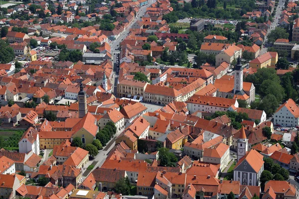 Varazdin 的鸟瞰图 城市在克罗地亚西北部 — 图库照片