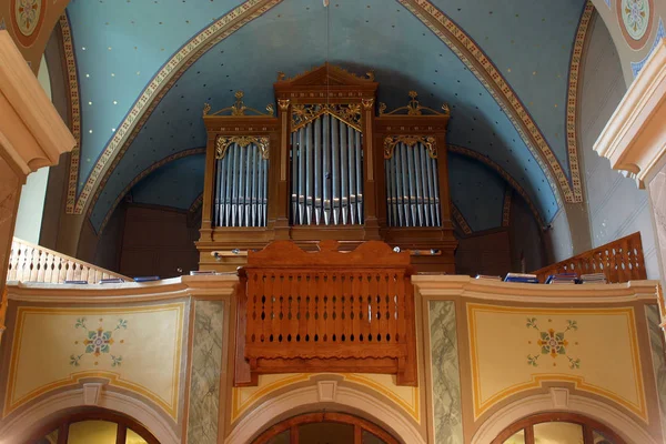 Órgano Iglesia Parroquial Santa Cruz Zacretje Croacia — Foto de Stock