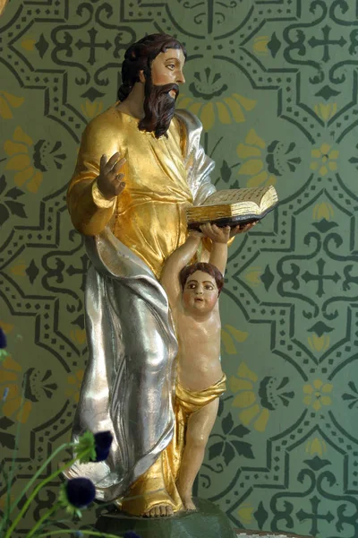 Sankt Matteus Evangelisten Staty Jesu Heliga Hjärta Altaret Församlingkyrkan Det — Stockfoto