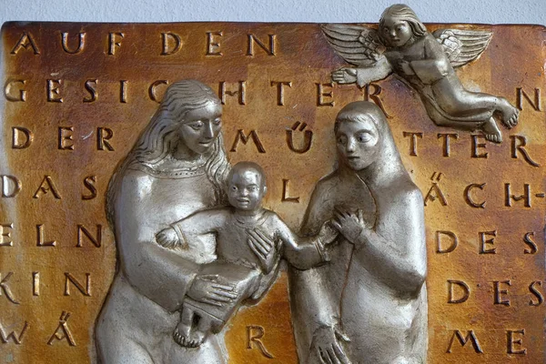 Leutershausen ドイツの聖バーソロミュー教会の神聖な家族 — ストック写真
