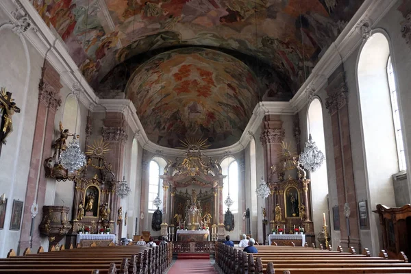 ドイツ アシャッフェンブルクの女性教会 — ストック写真