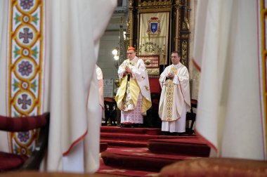 Zagreb Meryem varsayım üzerinde 05 Nisan 2015 katedral ayinde Paskalya