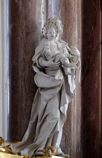 Heiligenstatue Auf Dem Hauptaltar Der Amorbacher Benediktinerklosterkirche Unterfranken Bayern Deutschland — Stockfoto