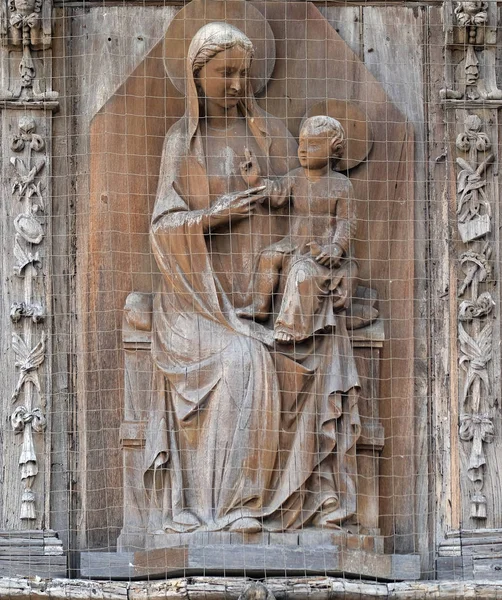 Діви Марії Дитиною Ісусом Фасад Будинку Пізе Італія — стокове фото