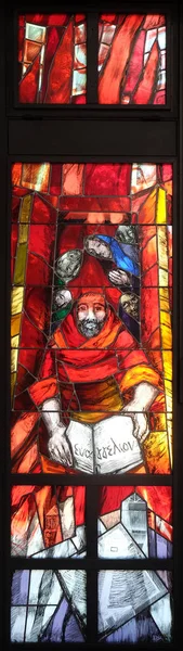 聖霊降臨祭 シエガー Koeder Leutershausen ドイツの聖バーソロミューの教会で ステンド グラスの窓 — ストック写真