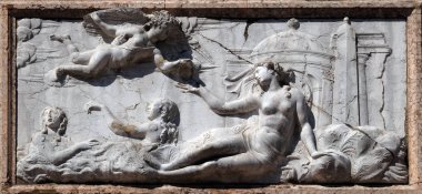 Campanile di San Marco, Venedik, İtalya, Unesco Dünya Mirası alanı altında Jacopo Sansovino tarafından Loggetta Girit'ten Adası alegoriler tasvir friz