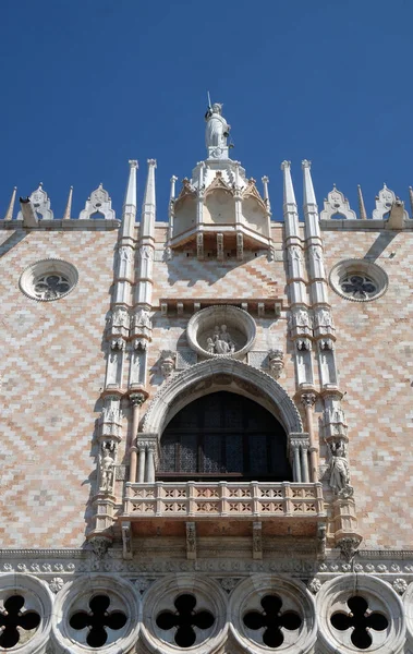 Doge Palace Piazza San Marco Facade Venice Italy Дворец Резиденцией — стоковое фото