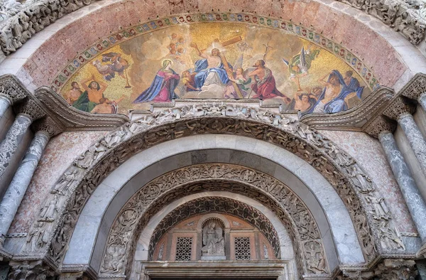 Cristo Glória Moldura Arco Maior Fachada Basílica San Marco Praça — Fotografia de Stock