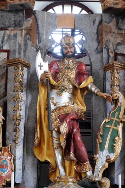 Statue Des Heiligen Ladislaus Auf Dem Hauptaltar Der Kirche Mariä — Stockfoto