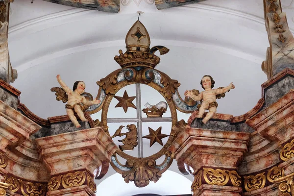 Standbeelden Van Engel Het Belangrijkste Altaar Kerk Van Hemelvaart Van — Stockfoto