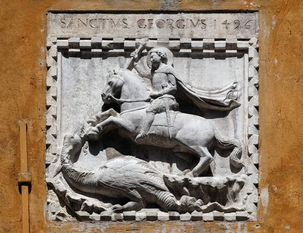 Saint George Slaying Dragon Relief House Facade Venice Italy — Stock Photo, Image