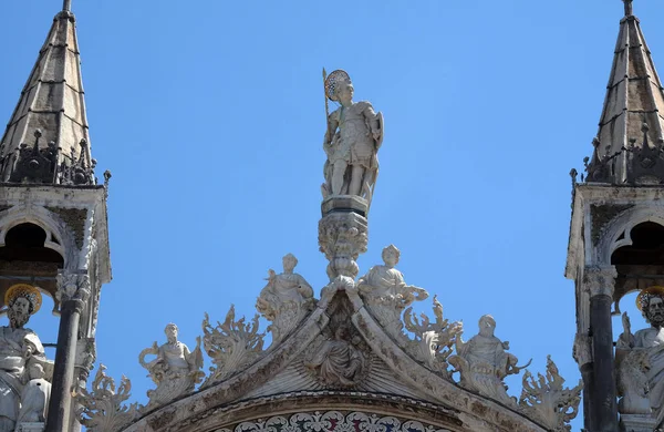 Statue Saint Détail Façade Basilique Saint Marc Place Saint Marc — Photo