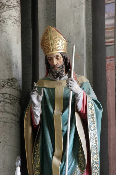 圣马丁 克罗地亚利普尼克圣以利亚教堂祭坛上的雕像 — 图库照片
