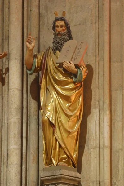 Μωυσής Άγαλμα Στο Ζάγκρεμπ Καθεδρικό Ναό Αφιερωμένο Στην Κοίμηση Της — Φωτογραφία Αρχείου