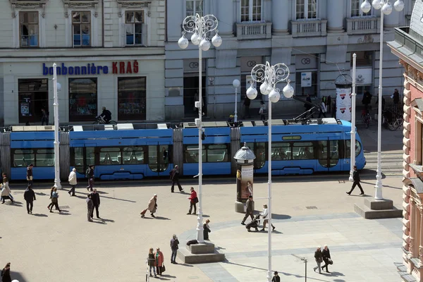 Blauwe Stad Trams Verbod Jelacic Plein Zagreb Kroatië April 2015 — Stockfoto
