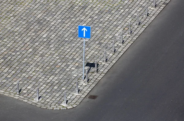 Road Sign One Way Traffic Sign Drive Straight Arrow — Stock Photo, Image