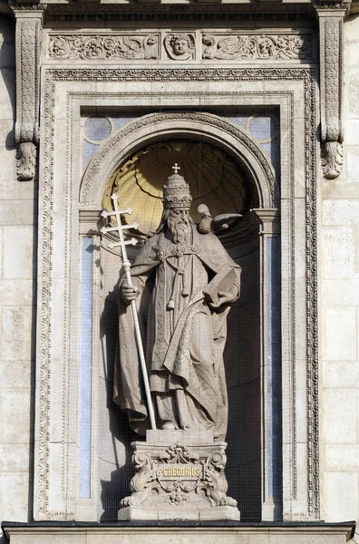 Saint Gregory Statue Facade Stephen Basilica Budapest Hungary — Stock Photo, Image