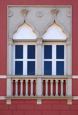 Venedik windows üzerinde tarihi bir ev Novigrad, Hırvatistan