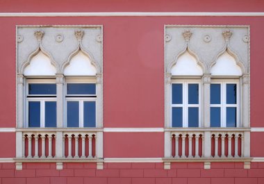 Venedik windows üzerinde tarihi bir ev Novigrad, Hırvatistan