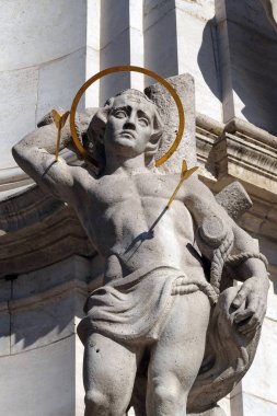 Aziz Sebastian Nişanı, Budapeşte, Macaristan Matthias Kilisesi önünde Holy Trinity veba sütunun ayrıntı heykeli