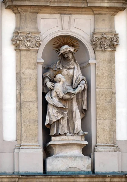 Saint Ann Virgin Mary Statue Facade Saint Anne Church Budapest — Stock Photo, Image