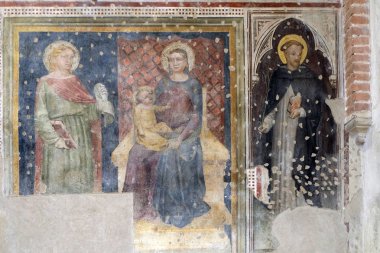 Madonna ve çocuk, Saint John Evangelist ve Peter şehit fresk olarak Kilisesi, San Pietro Martire Verona, İtalya için baş tacı
