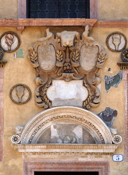 Baixo Relevo Parede Palazzo Ragione Piazza Dei Signori Verona Itália — Fotografia de Stock