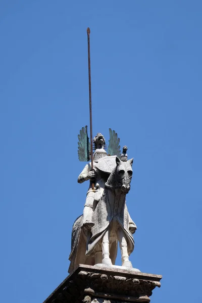 Can Grande Della Scala Estátua Seu Túmulo Monumental Conhecido Como — Fotografia de Stock