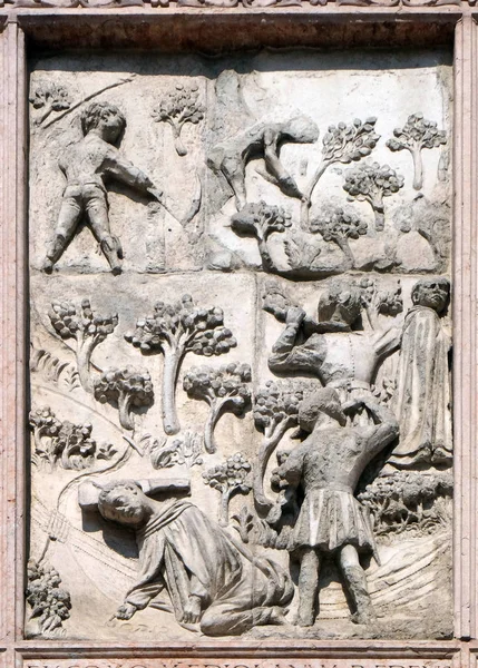 Martyrskap Sankt Peter Verona Relief Fasad Saint Anastasia Kyrkan Verona — Stockfoto