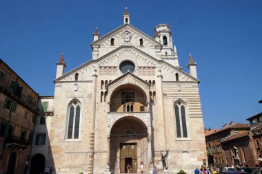 Kutsal Bakire Meryem 27 Mayıs 2017 üzerinde Santa Maria Matricolare Verona, İtalya, adı altında adanmış Katedrali.