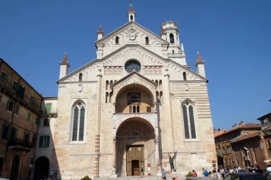 Kutsal Bakire Meryem 27 Mayıs 2017 üzerinde Santa Maria Matricolare Verona, İtalya, adı altında adanmış Katedrali.