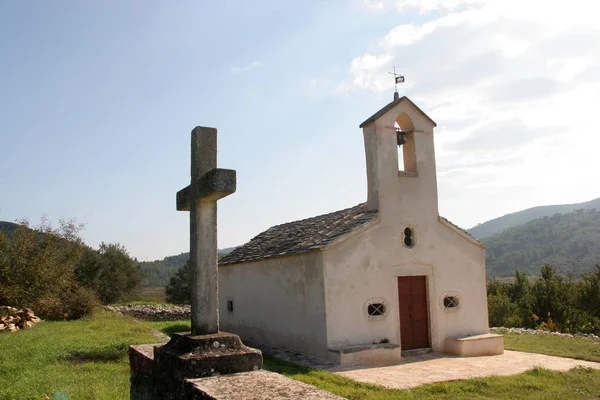 我们在 Blato 的田野圣母教堂 克罗地亚 — 图库照片