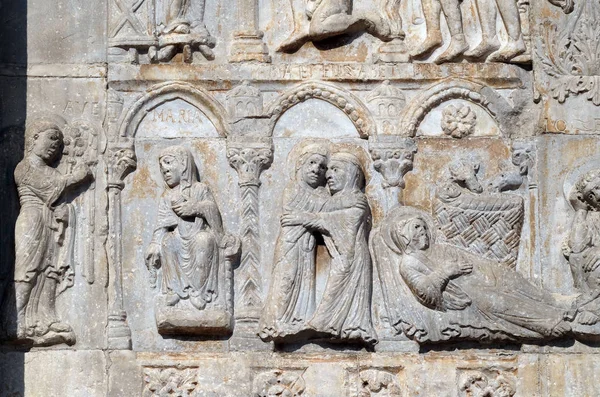 Anunciación Visitación Nacimiento Jesús Relieve Medieval Fachada Basílica San Zenón —  Fotos de Stock