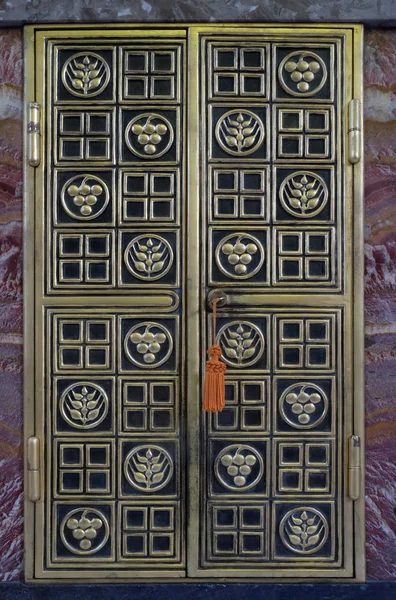 Puerta Del Tabernáculo Altar Mayor Iglesia San Blas Zagreb Croacia — Foto de Stock